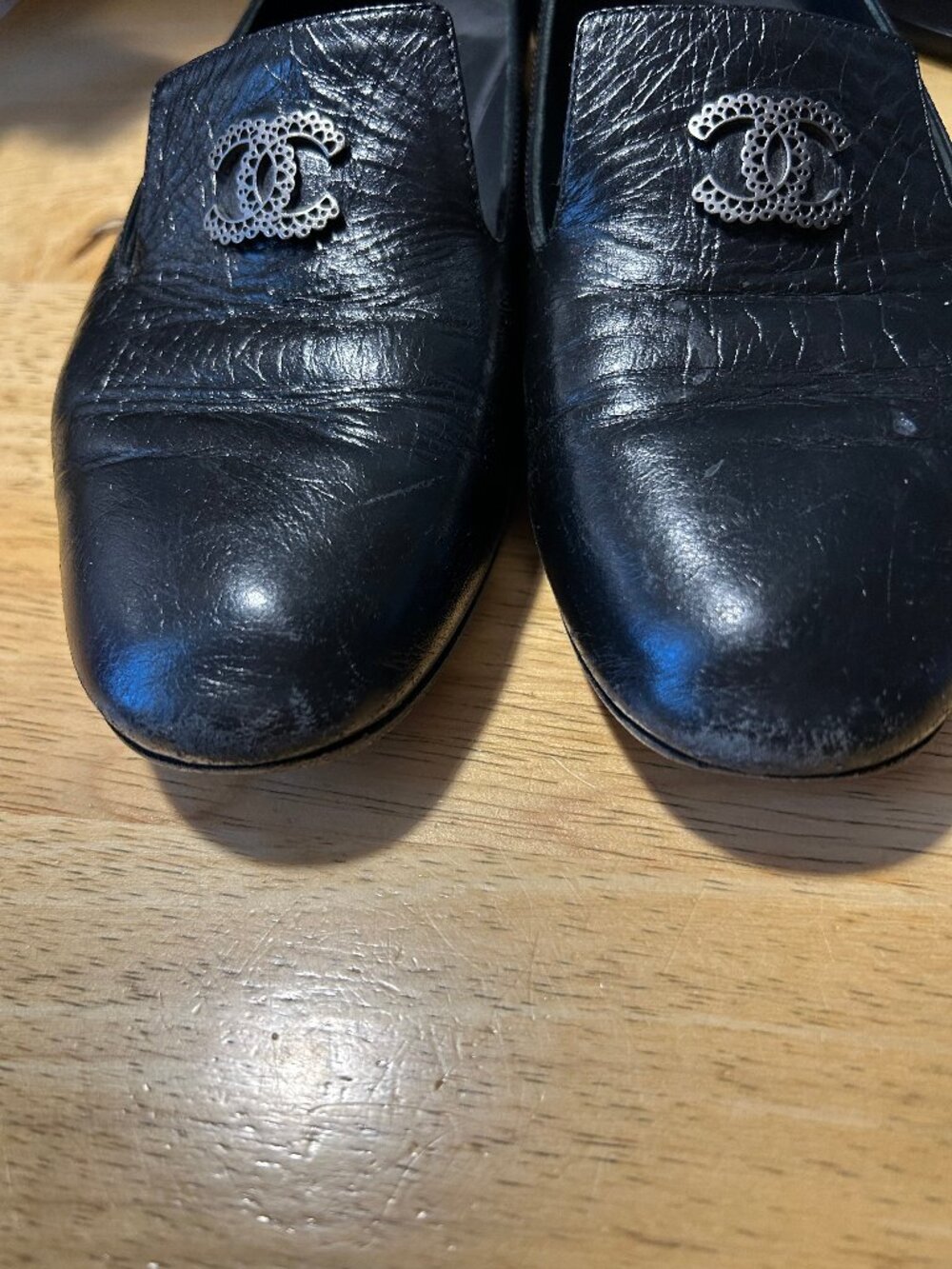 Authentic Womens Chanel Black Leather CC Flat Loafer Shoes 35.5 US/5 - Picture 15 of 16